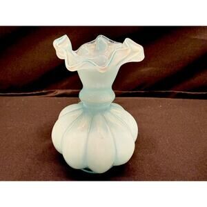 Fenton baby Blue mid century Melon Vase scalloped ruffled top 4.5 inch vintage